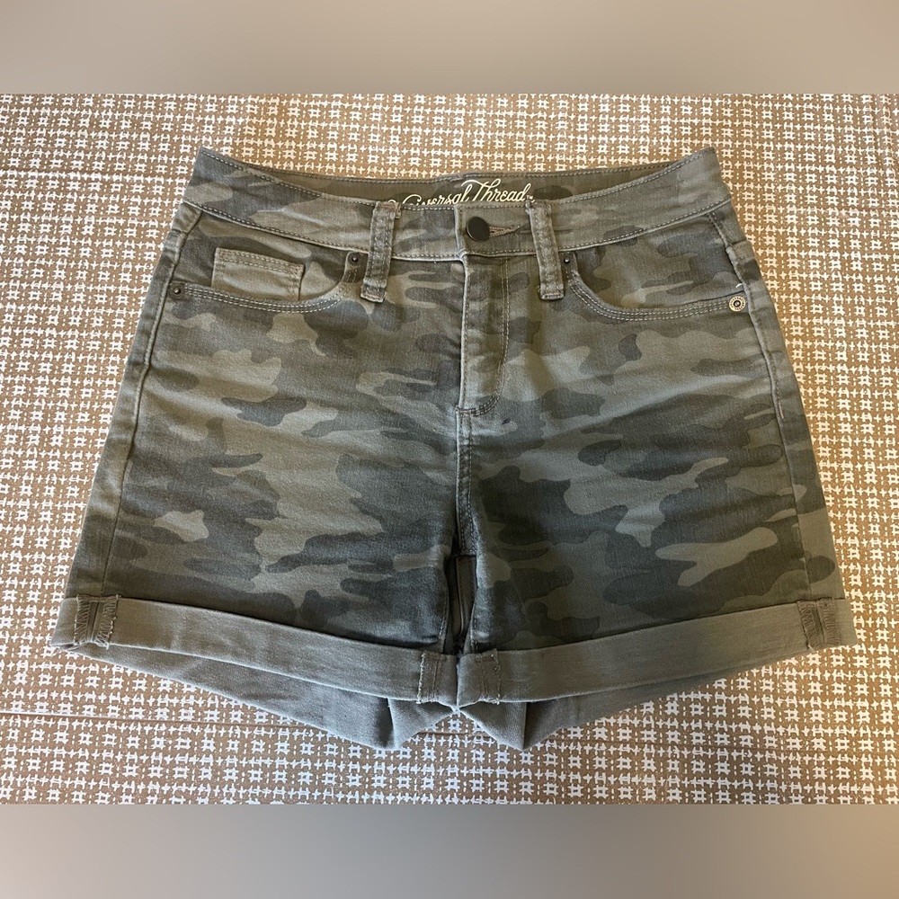 Universal Thread Green Camo Jean Shirts Size 00-24 GUC